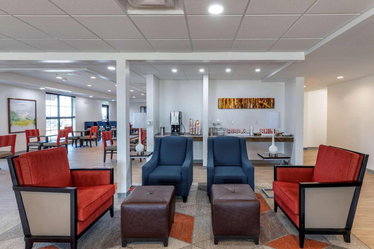 Comfort Inn & Suites Bennett Strasburg Dış mekan fotoğraf