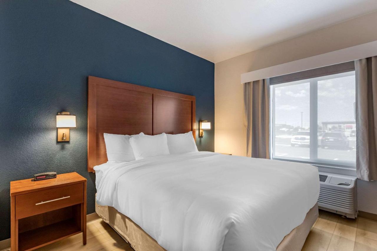 Comfort Inn & Suites Bennett Strasburg Dış mekan fotoğraf