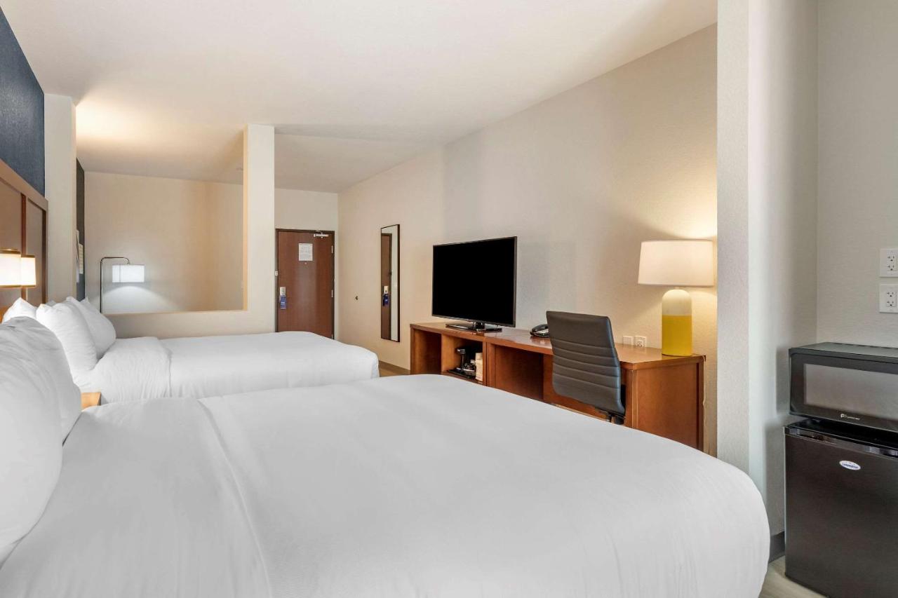 Comfort Inn & Suites Bennett Strasburg Dış mekan fotoğraf